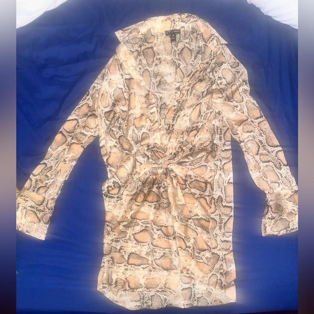 NWT Aqua Snakeskin Print Top